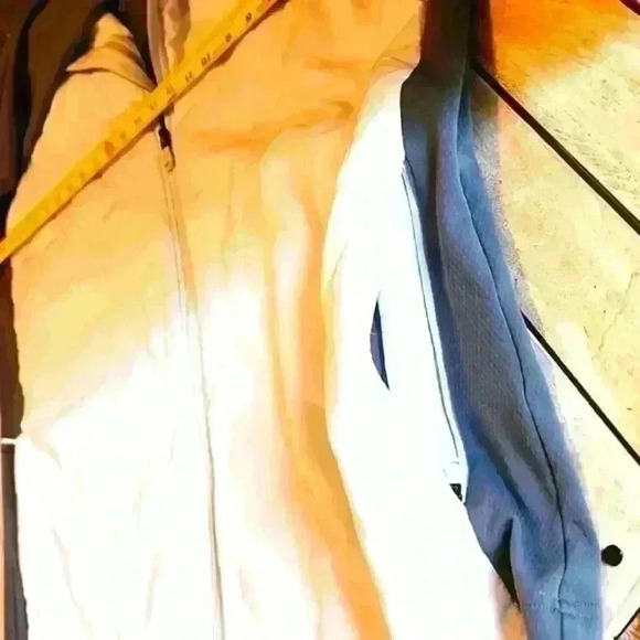 Under Armour ☠️ Coldgear Infrared Light Jacket with Adjustable Hood - Picture 7 of 7